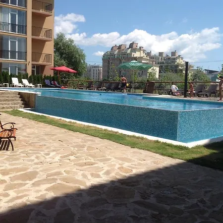 Апартамент Sanny View Soyth